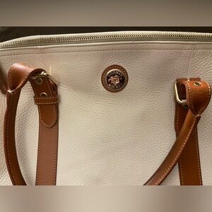 Vintage Dooney and Bourke Satchel ✨